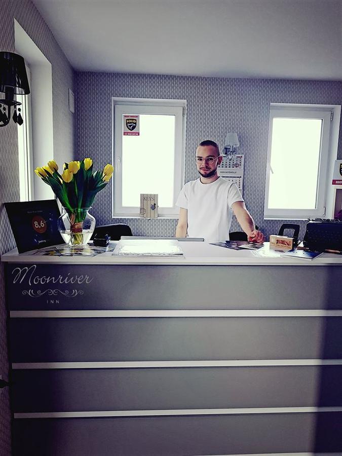 Moonriver Inn Varsovia Exterior foto